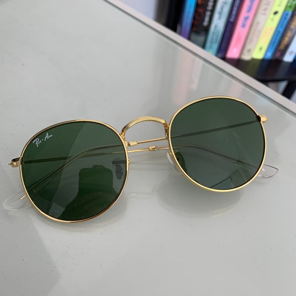 Classic Round Sunglasses - Picture 1 of 3